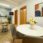 Cultural Gems- Modern 1Br Apartments Near Museums