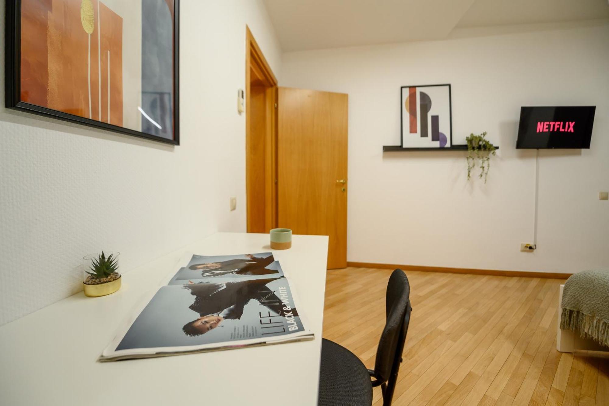 Cultural Gems- Modern 1br Near Museums Apartament