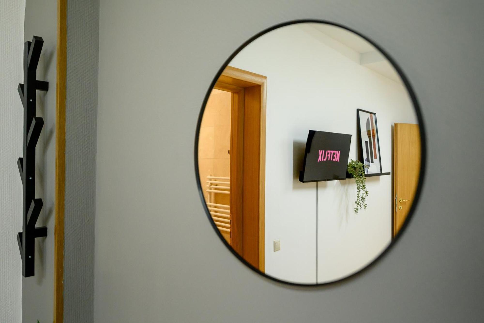 Apartament Cultural Gems- Modern 1br Near Museums *