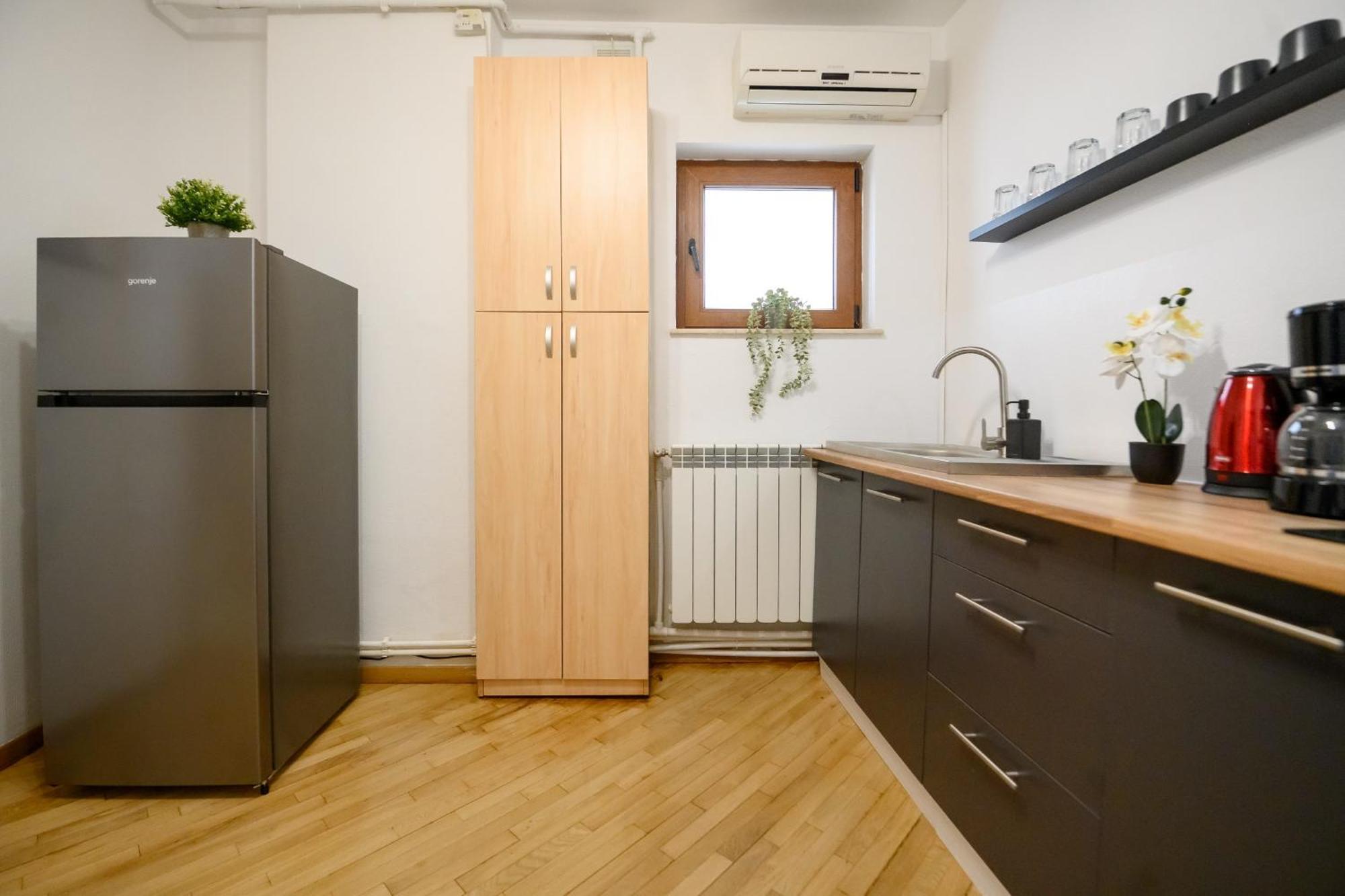Cultural Gems- Modern 1br Near Museums Apartament Bucureşti
