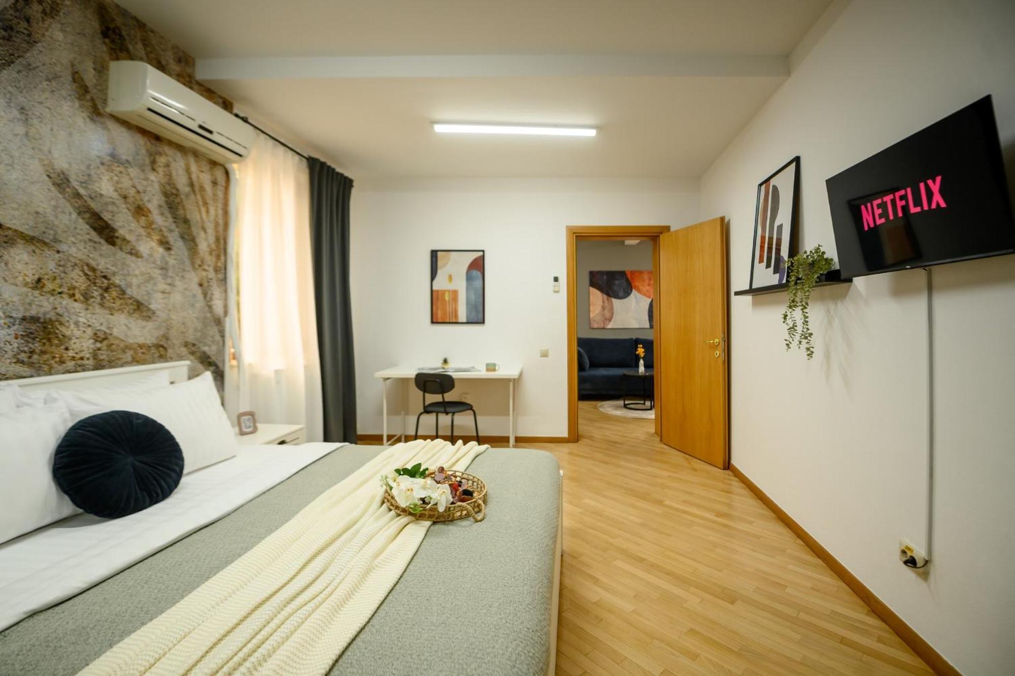 Apartament Cultural Gems- Modern 1br Near Museums