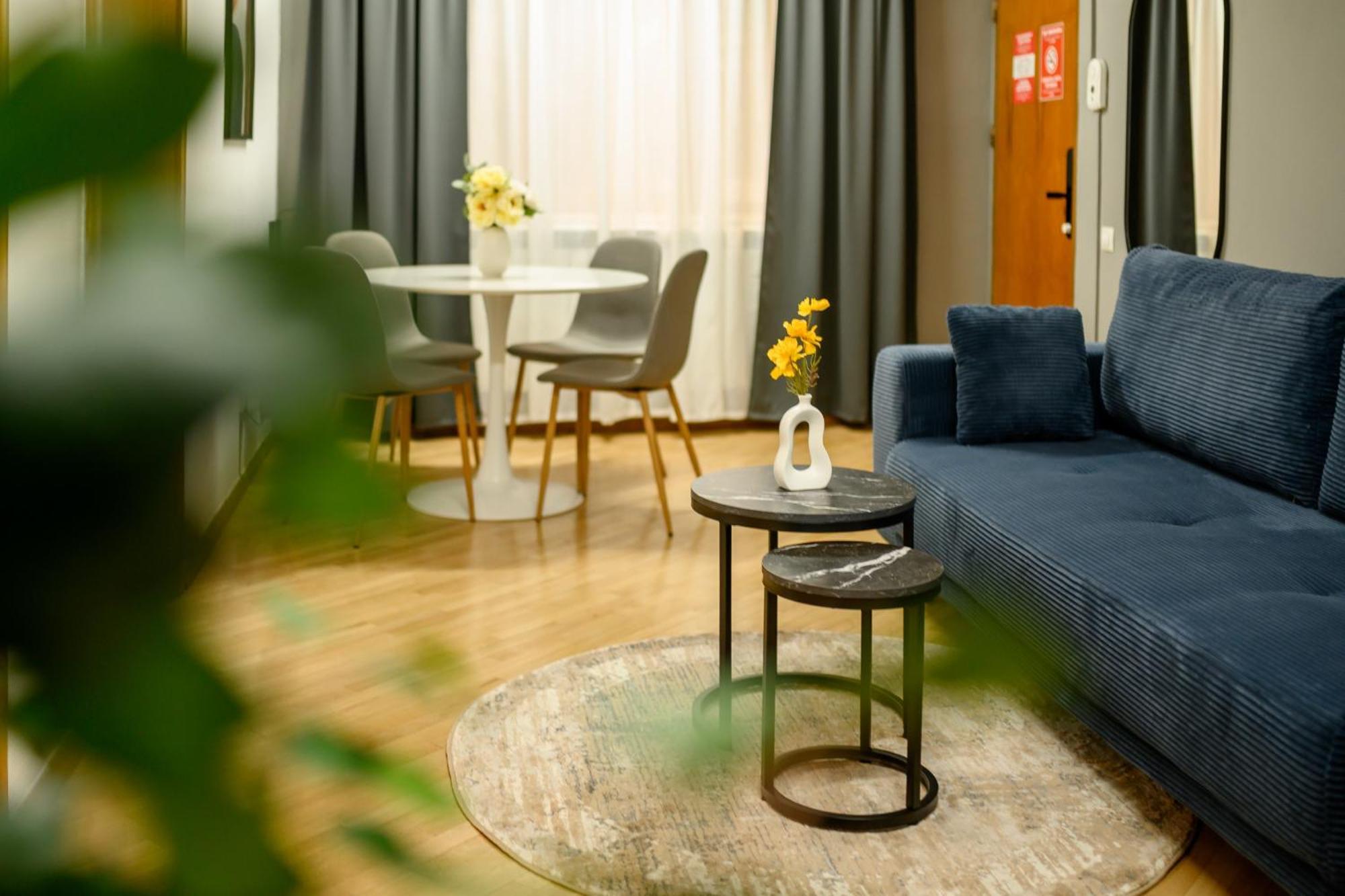 Apartament Cultural Gems- Modern 1br Near Museums Bucureşti