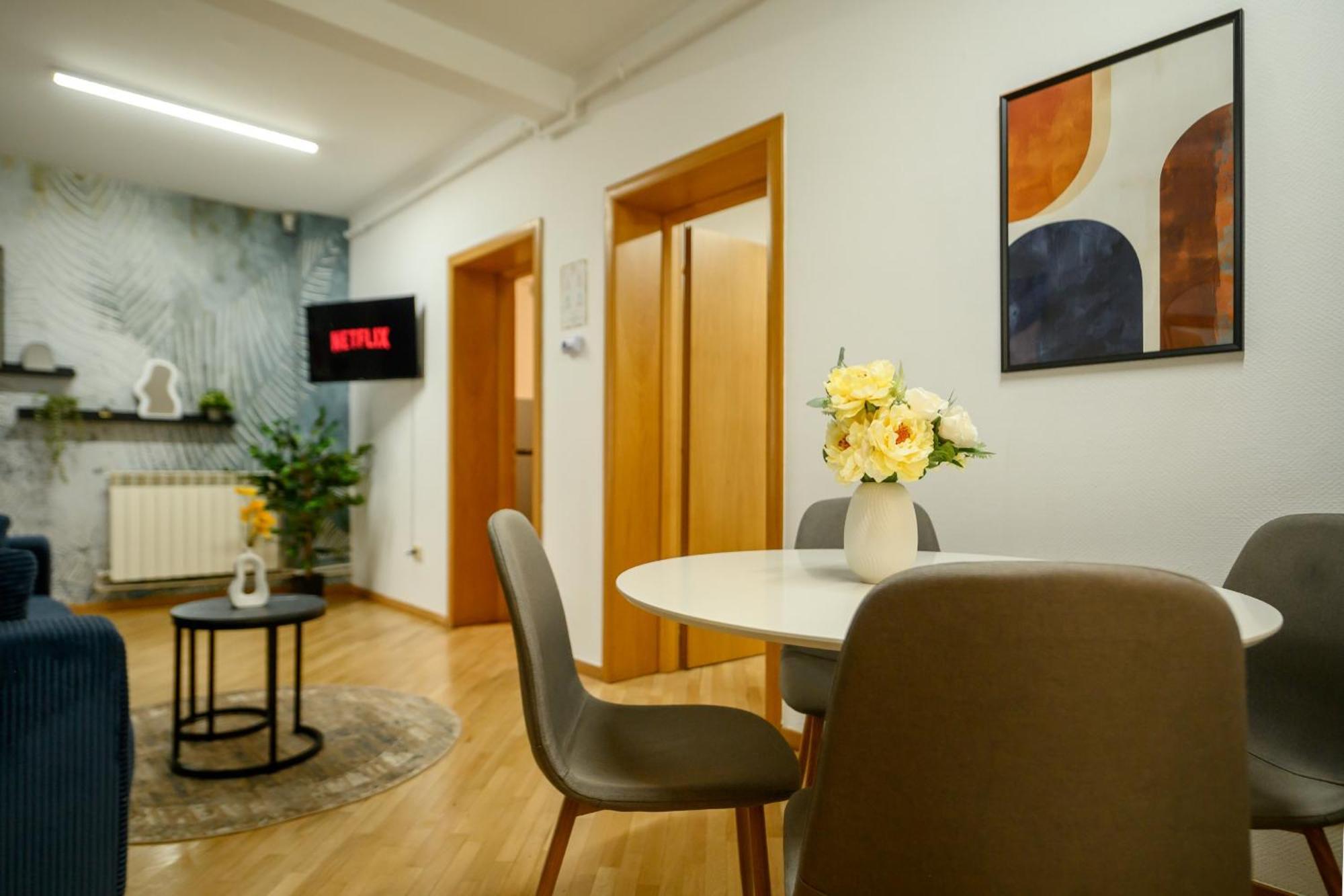 Apartament Cultural Gems- Modern 1br Near Museums *
